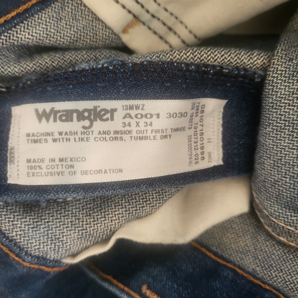 Wrangler Classic Blue Jeans 34x34 - Picture 2 of 2